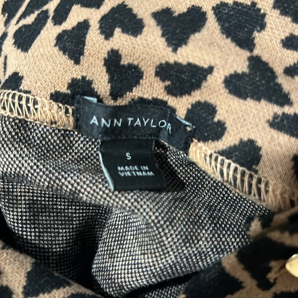 Ann Taylor‎ top, size small - Picture 12 of 14